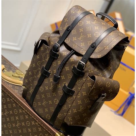 mochila louis vuitton masculina.